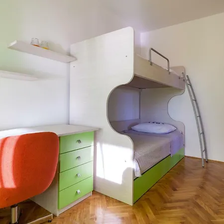 Apartman Stela With Heated Pool Je And Whirlpool Gornje Sitno