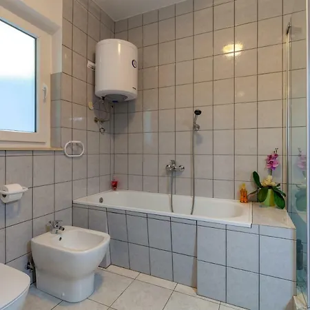 Stela With Heated Private Pool And Whirlpool Gornje Sitno Apartament