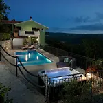 Stela With Heated Private Pool And Whirlpool Gornje Sitno * Split