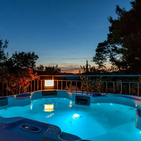 Stela With Heated Pool Je And Whirlpool Gornje Sitno * Split